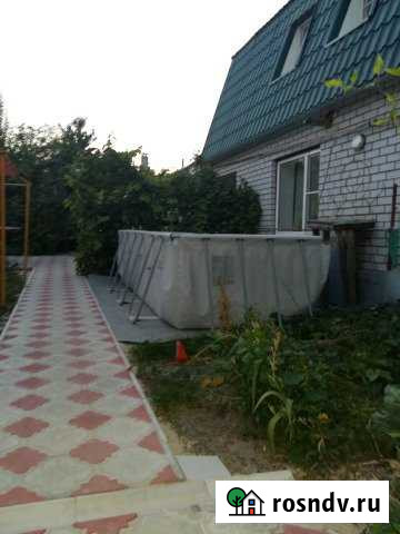 Коттедж 102 м² на участке 8 сот. в аренду посуточно в Волгограде Волгоград - изображение 1