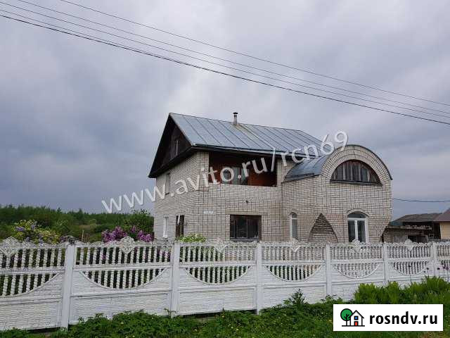 Коттедж 291.8 м² на участке 17 сот. на продажу в Вышнем Волочке Вышний Волочек - изображение 1