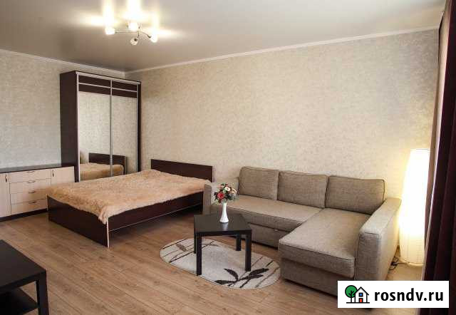 1-комнатная квартира, 40 м², 2/5 эт. в аренду посуточно в Бийске Бийск - изображение 1