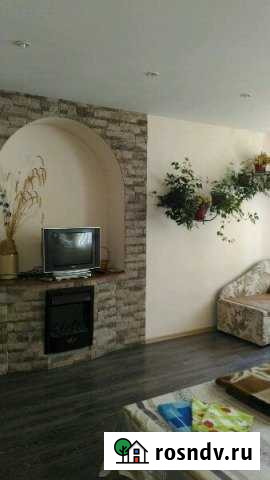 1-комнатная квартира, 35 м², 1/3 эт. в аренду посуточно в Чайковском Чайковский - изображение 1