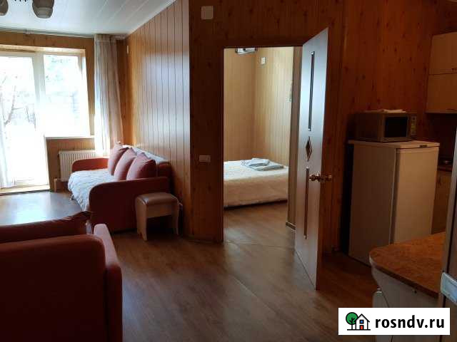 Таунхаус 45 м² на участке 1 сот. в аренду посуточно в Магнитогорске Магнитогорск - изображение 1