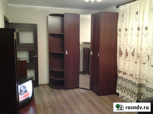 1-комнатная квартира, 40 м², 1/5 эт. в аренду посуточно в Узловой Узловая - изображение 1