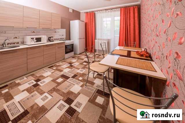 2-комнатная квартира, 60 м², 1/13 эт. в аренду посуточно в Оренбурге Оренбург - изображение 1