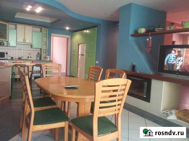 3-комнатная квартира, 120 м², 1/2 эт. в аренду посуточно в Калининграде Калининград - изображение 1