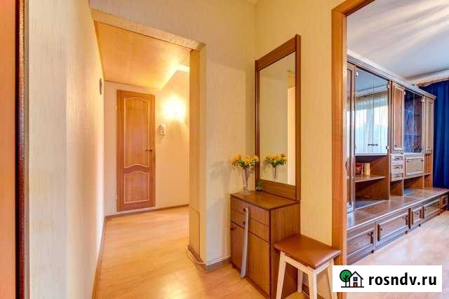 3-комнатная квартира, 65 м², 4/12 эт. в аренду посуточно в Санкт-Петербурге Санкт-Петербург - изображение 1