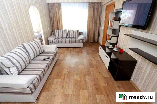 3-комнатная квартира, 48 м², 5/5 эт. в аренду посуточно в Омске Омск - изображение 1