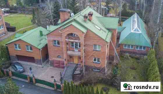 Коттедж 670 м² на участке 21 сот. в аренду на длительный срок в Троицке Московской области Троицк