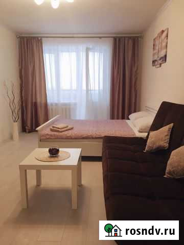 1-комнатная квартира, 35 м², 3/9 эт. в аренду посуточно в Альметьевске Альметьевск - изображение 1