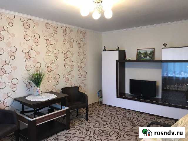 1-комнатная квартира, 35 м², 1/5 эт. в аренду посуточно в Надыме Надым - изображение 1