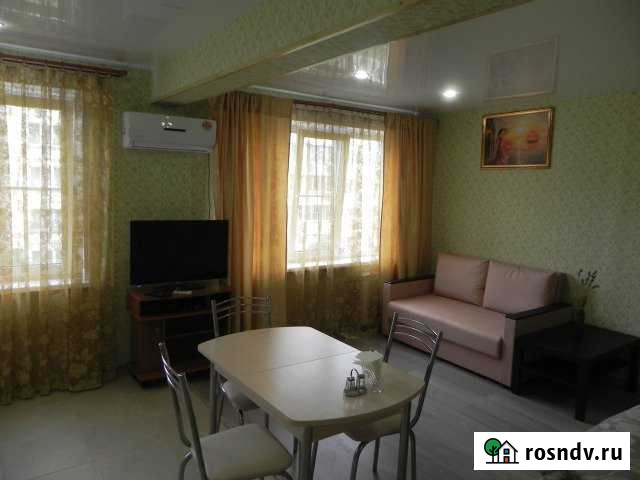 1-комнатная квартира, 40 м², 3/5 эт. в аренду посуточно в Новомосковске Новомосковск - изображение 1