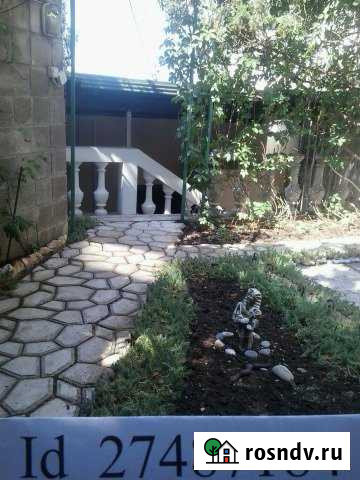 Дом 35 м² на участке 1.5 сот. в аренду посуточно в Ялте Ялта - изображение 1