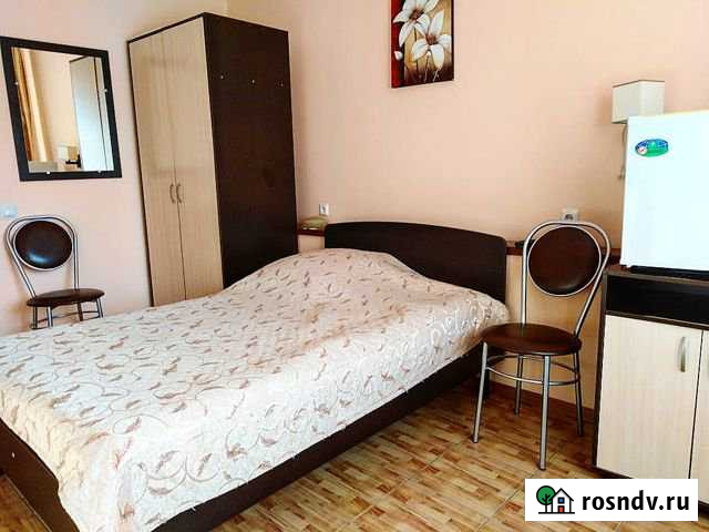 Комната 20 м² в 1-ком. кв., 1/9 эт. в аренду посуточно в Иркутске Иркутск - изображение 1