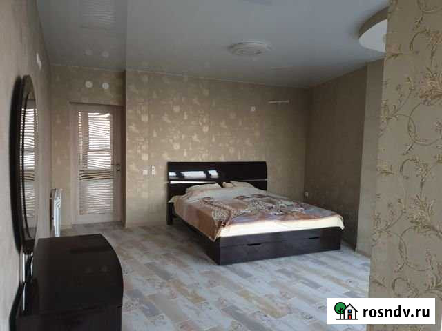 2-комнатная квартира, 65 м², 2/3 эт. в аренду на длительный срок в Ялте Ялта - изображение 1