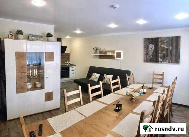 Дом 200 м² на участке 4 сот. в аренду посуточно в Магнитогорске Магнитогорск - изображение 1