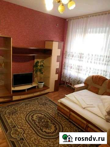 2-комнатная квартира, 50 м², 3/9 эт. в аренду посуточно в Мегионе Мегион - изображение 1