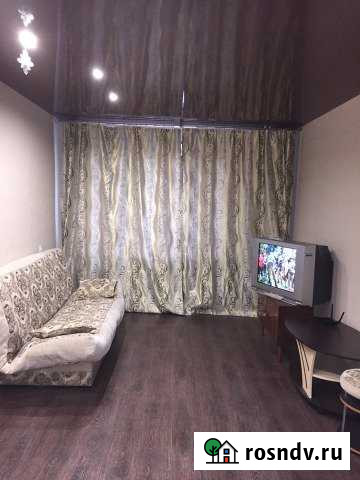 1-комнатная квартира, 40 м², 2/9 эт. в аренду посуточно в Стрежевом Стрежевой - изображение 1