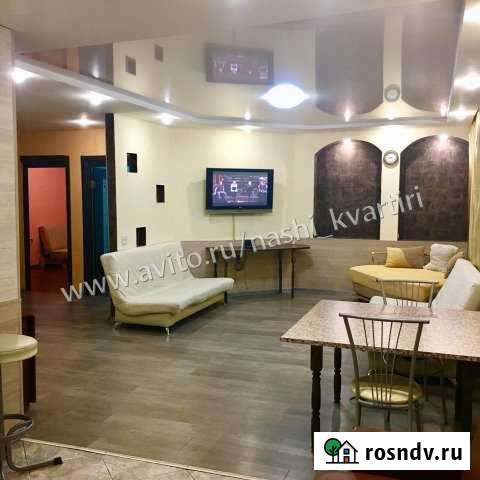 3-комнатная квартира, 86 м², 15/16 эт. в аренду посуточно в Кирове Киров - изображение 1