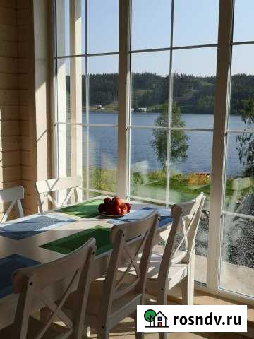 Коттедж 130 м² на участке 15 сот. в аренду посуточно в Петрозаводске Петрозаводск - изображение 1