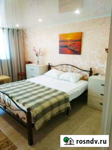 Комната 16 м² в 3-ком. кв., 16/16 эт. в аренду посуточно в Краснодаре Краснодар - изображение 1