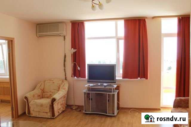 3-комнатная квартира, 97 м², 3/6 эт. в аренду на длительный срок в Ялте Ялта - изображение 1