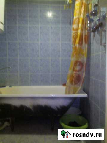 Комната 32 м² в 1-ком. кв., 5/5 эт. на продажу в Карпинске Карпинск - изображение 1