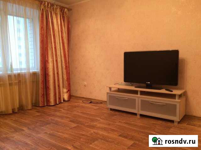 2-комнатная квартира, 72 м², 8/10 эт. в аренду на длительный срок в Энгельсе Энгельс - изображение 1