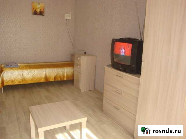 1-комнатная квартира, 30 м², 2/5 эт. в аренду посуточно в Боровичах Боровичи - изображение 1