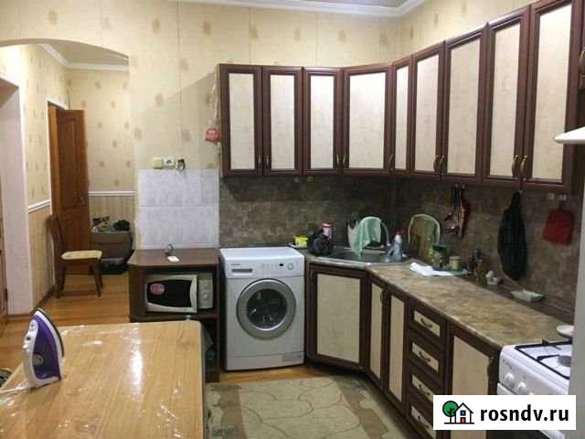 2-комнатная квартира, 60 м², 4/4 эт. в аренду на длительный срок в Каспийске Каспийск - изображение 1