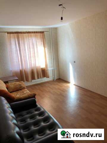 Комната 16 м² в 3-ком. кв., 1/10 эт. в аренду на длительный срок в Кингисеппе Кингисепп - изображение 1