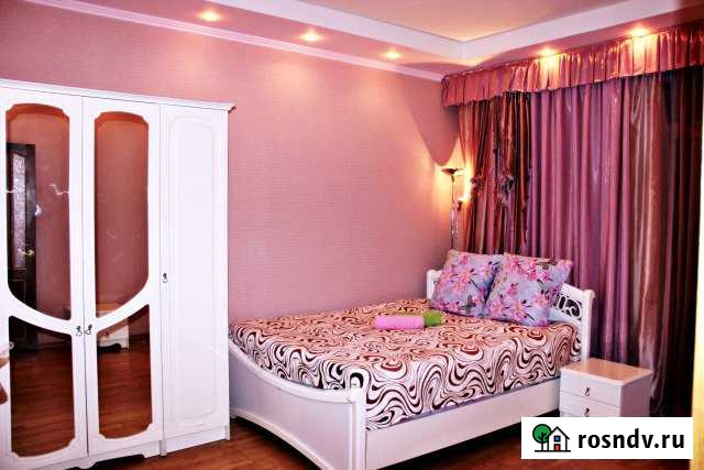 2-комнатная квартира, 50 м², 2/3 эт. в аренду посуточно в Саратове Саратов - изображение 1