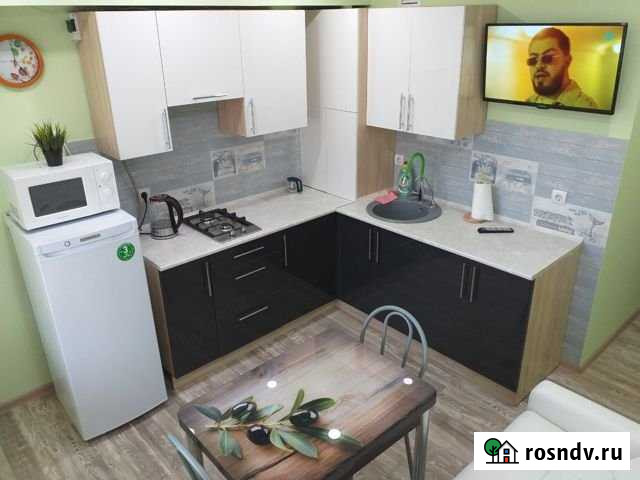 1-комнатная квартира, 37 м², 2/9 эт. в аренду посуточно в Пскове Псков - изображение 1