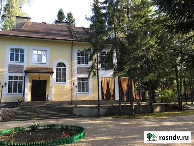 Коттедж 350 м² на участке 50 сот. в аренду на длительный срок в Икше Икша - изображение 1