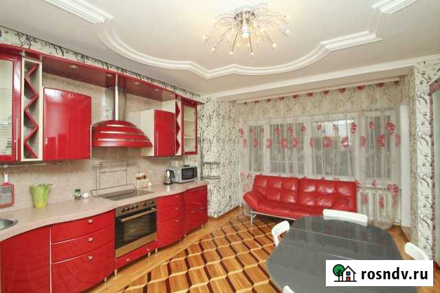 3-комнатная квартира, 78 м², 2/5 эт. в аренду посуточно в Сургуте Ханты-Мансийского АО Сургут - изображение 1