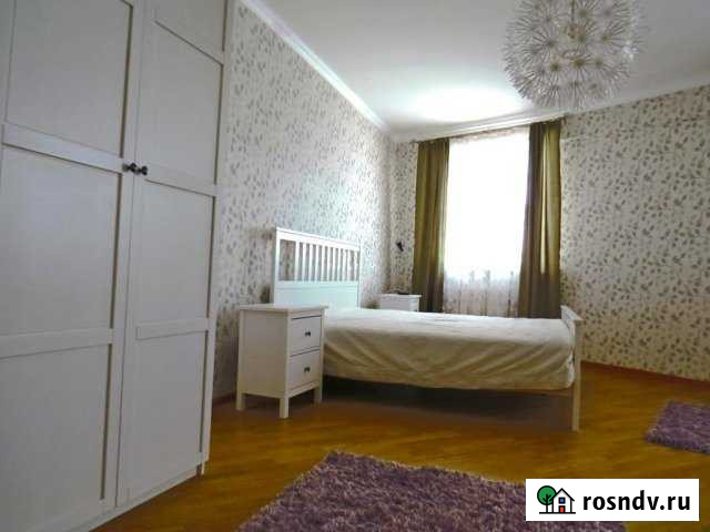 2-комнатная квартира, 43 м², 2/5 эт. в аренду посуточно в Ленинске-Кузнецком Ленинск-Кузнецкий - изображение 1