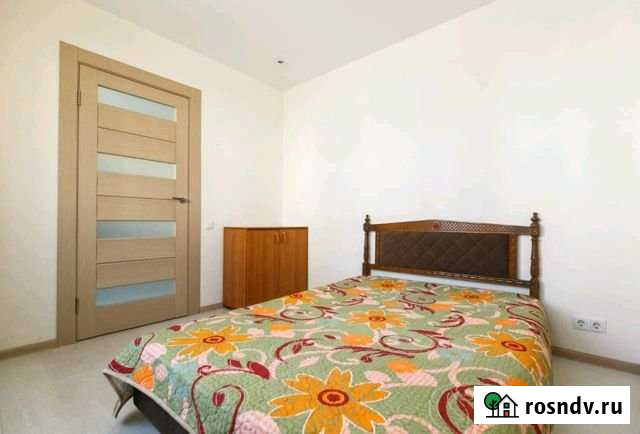 3-комнатная квартира, 60 м², 2/5 эт. в аренду посуточно в Новосибирске Новосибирск - изображение 1