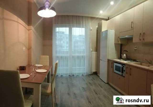 2-комнатная квартира, 70 м², 6/9 эт. в аренду посуточно в Калининграде Калининград - изображение 1