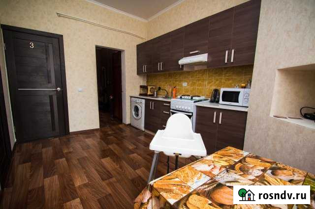 4-комнатная квартира, 75 м², 1/1 эт. в аренду посуточно в Новочеркасске Новочеркасск - изображение 1