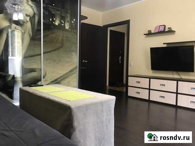 1-комнатная квартира, 35 м², 2/10 эт. в аренду посуточно в Златоусте Златоуст - изображение 1