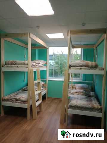 Комната 20 м² в 7-ком. кв., 3/4 эт. в аренду посуточно в Екатеринбурге Екатеринбург - изображение 1