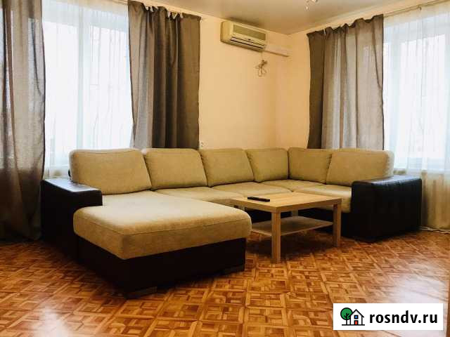 3-комнатная квартира, 90 м², 1/4 эт. в аренду посуточно в Кемерово Кемерово - изображение 1