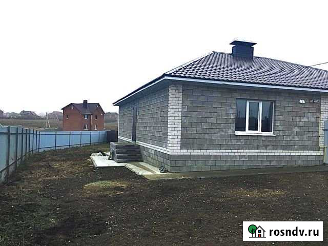 Дом 80 м² на участке 6.2 сот. на продажу в Строителе Белгородской области Строитель - изображение 1