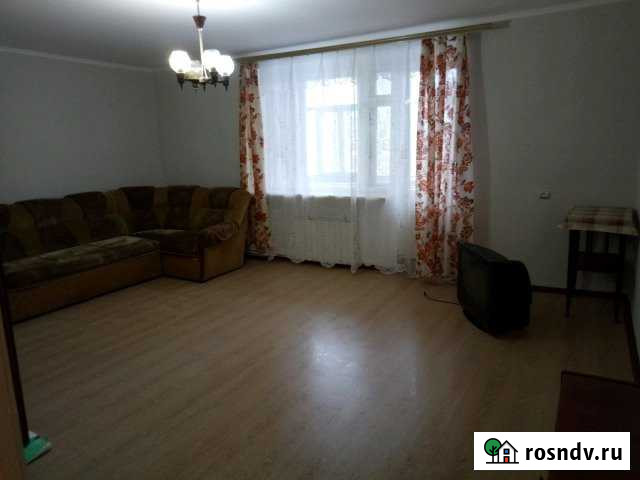 1-комнатная квартира, 45 м², 2/3 эт. в аренду на длительный срок в Шахтах Шахты - изображение 1