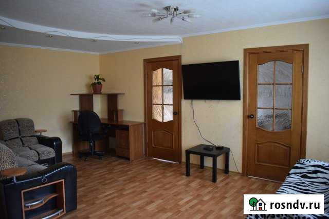 3-комнатная квартира, 65 м², 2/5 эт. в аренду посуточно в Нижневартовске Нижневартовск - изображение 1