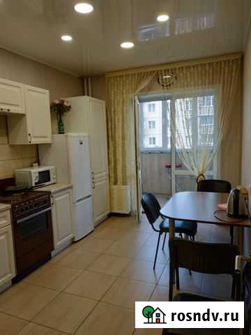 2-комнатная квартира, 62 м², 2/14 эт. в аренду посуточно в Великих Луках Великие Луки - изображение 1