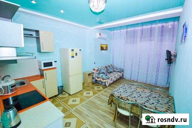 2-комнатная квартира, 50 м², 1/3 эт. в аренду посуточно в Витязево Витязево - изображение 1