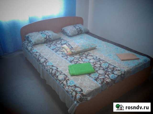 Комната 17 м² в 1-ком. кв., 1/3 эт. в аренду посуточно в Красноярске Красноярск - изображение 1