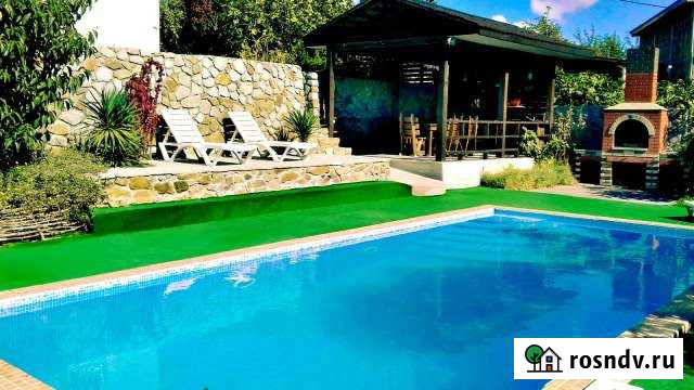 Дом 300 м² на участке 10 сот. в аренду посуточно в Ялте Ялта - изображение 1