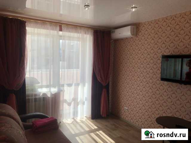 3-комнатная квартира, 70 м², 2/5 эт. в аренду посуточно в Биробиджане Биробиджан - изображение 1