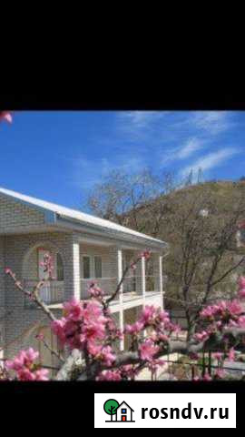 Дом 20 м² на участке 10 сот. в аренду посуточно в Морском Морское - изображение 1