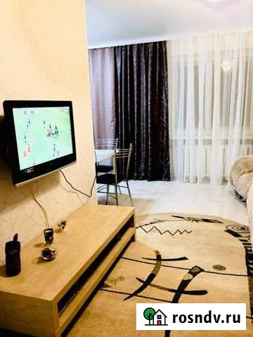 2-комнатная квартира, 43 м², 1/5 эт. в аренду посуточно в Дзержинске Дзержинск - изображение 1